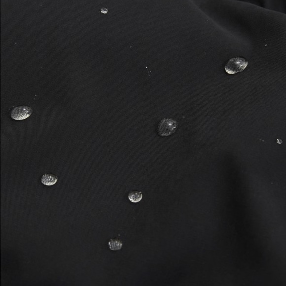 Abercrombie & Fitch Men’s Ultra Puffer Coat with Hood - Picture 9 of 10